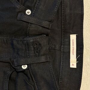 Levi’s high rise black straight denim